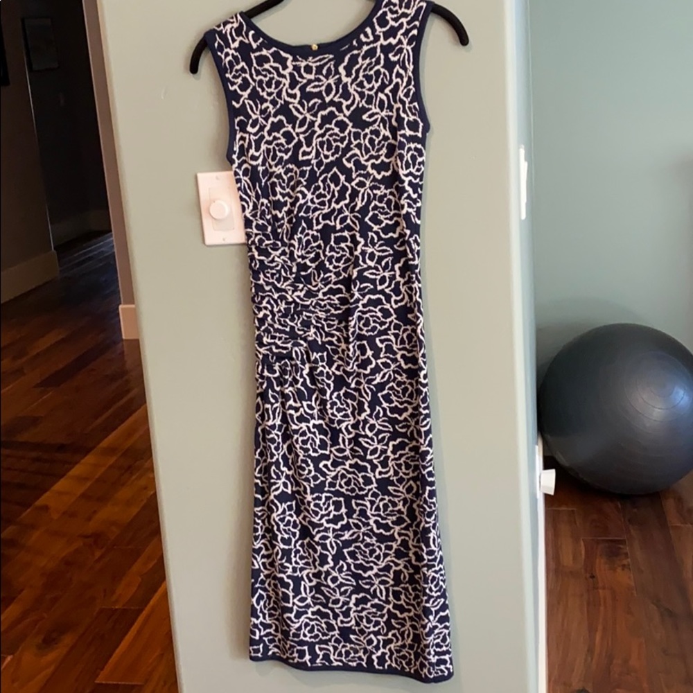 White and Navy knit dress XS